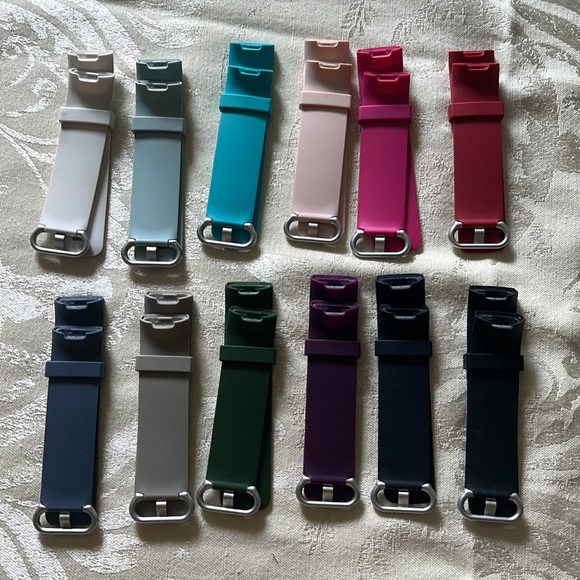 12 pack of Fitbit charge 3 water resistant wristbands - Picture 3 of 6